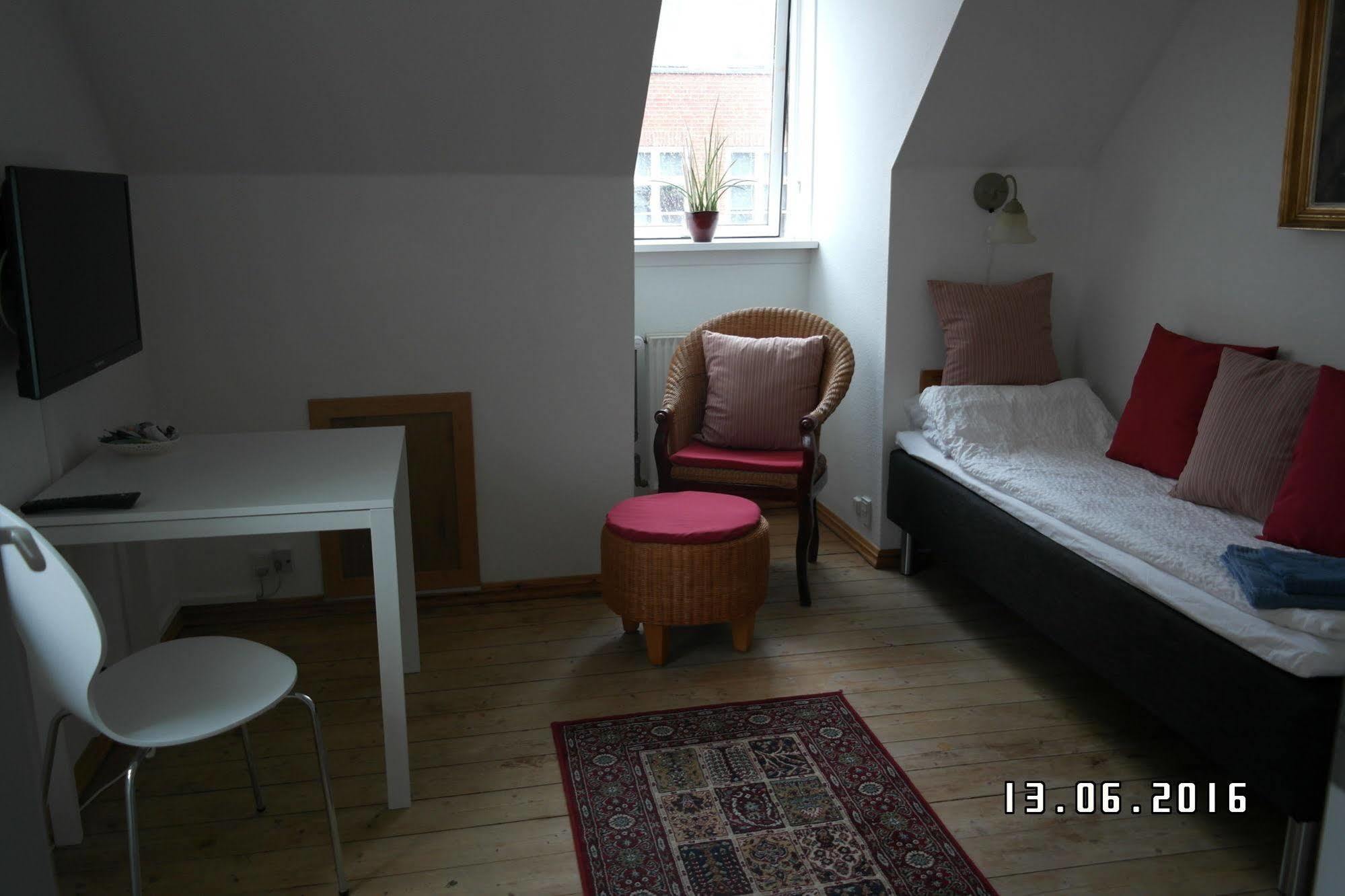 Sweethome Guesthouse Эсбьерг Экстерьер фото